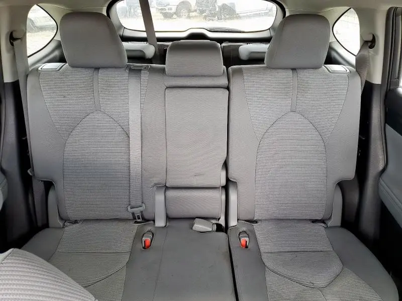 2021 TOYOTA HIGHLANDER L  