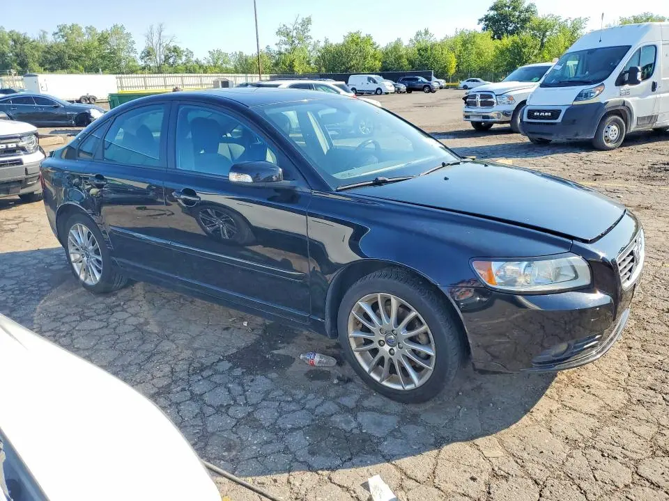 2010 VOLVO S40 2.4I  