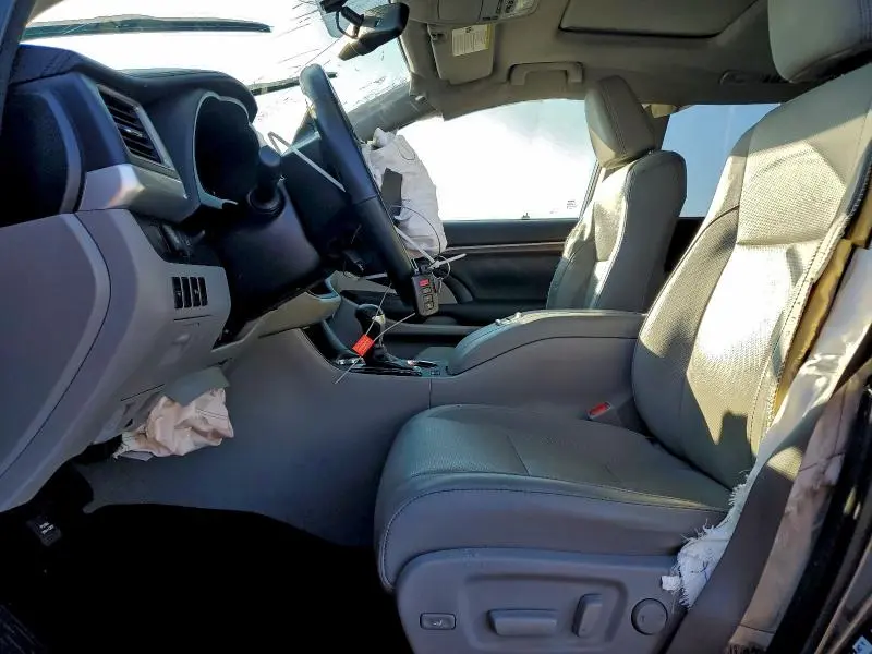 2015 TOYOTA HIGHLANDER LIMITED  
