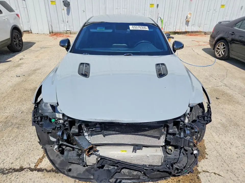 2019 KIA STINGER GT  