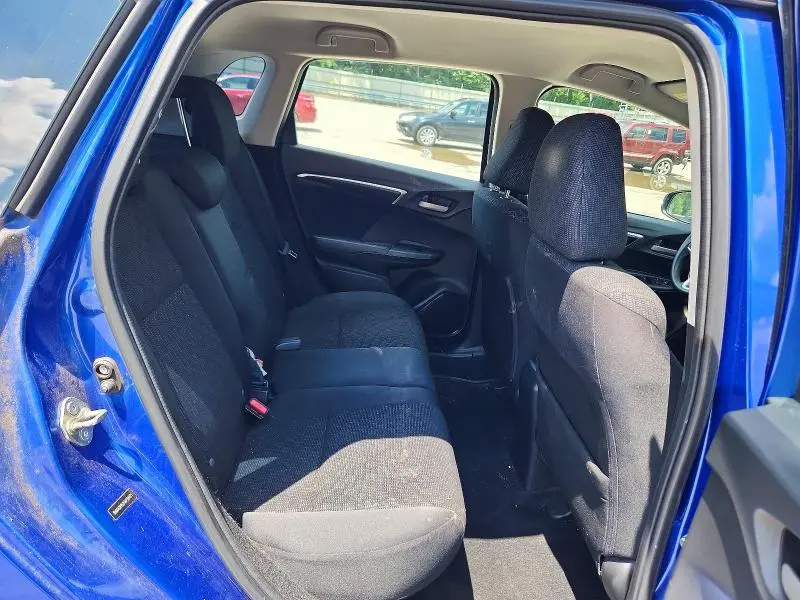 2015 HONDA FIT LX  