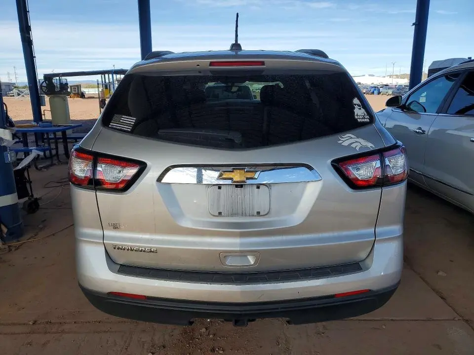 2017 CHEVROLET TRAVERSE LS  