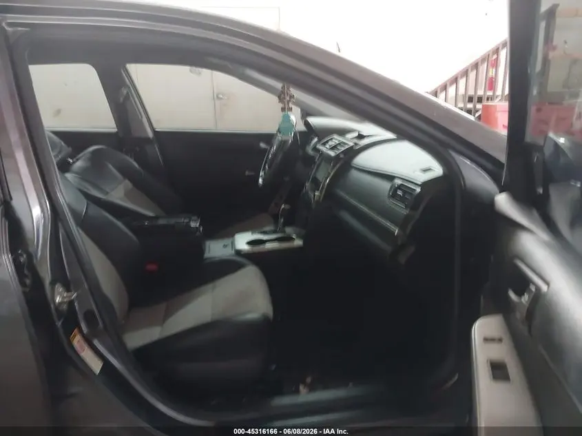 2014 TOYOTA CAMRY SE V6