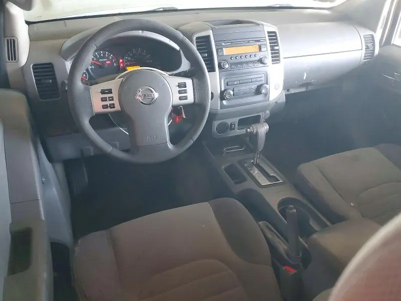 2014 NISSAN FRONTIER S  