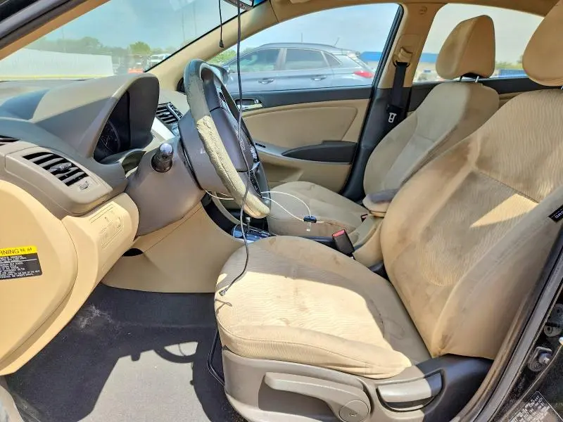 2013 HYUNDAI ACCENT GLS  