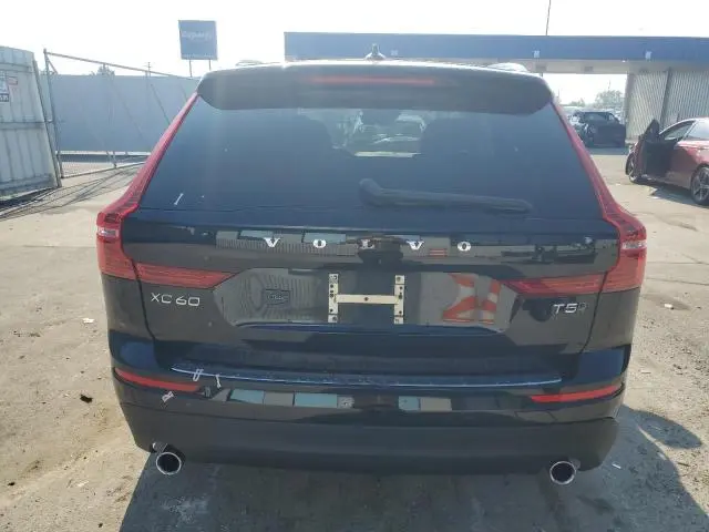 2018 VOLVO XC60 T5  