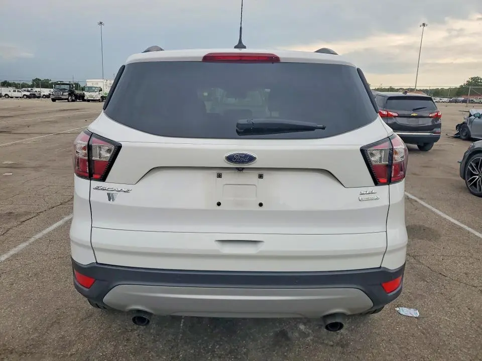2018 FORD ESCAPE SEL  