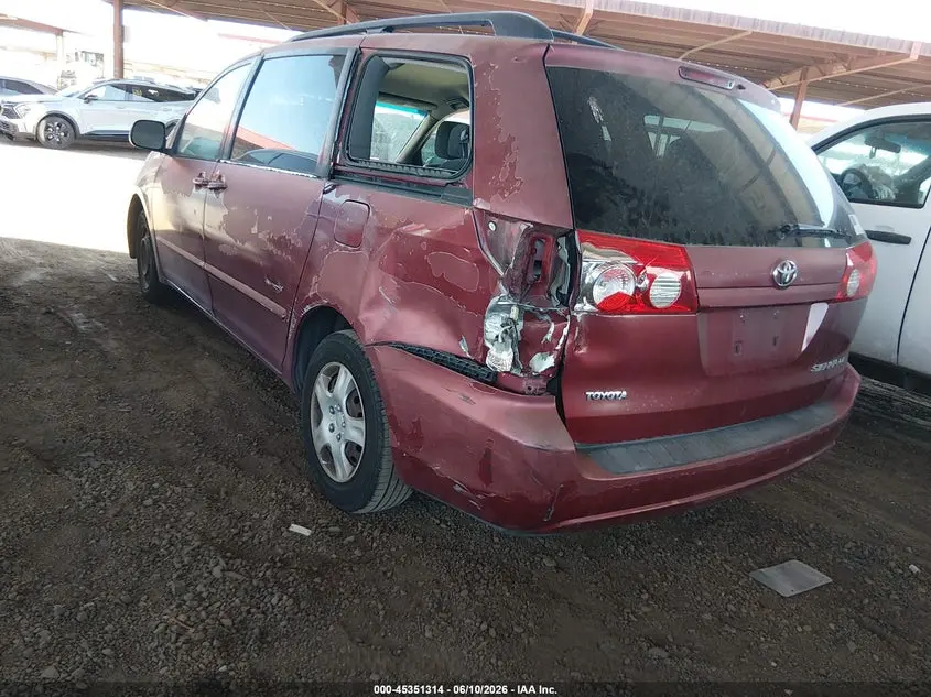 2010 TOYOTA SIENNA LE