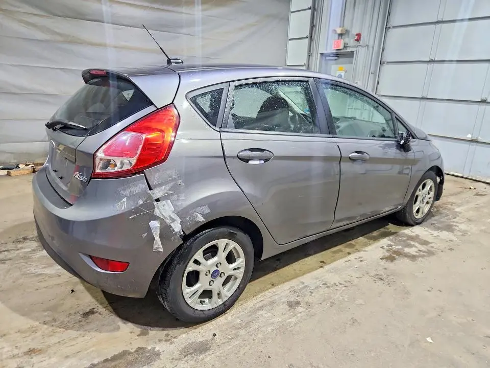 2014 FORD FIESTA SE  