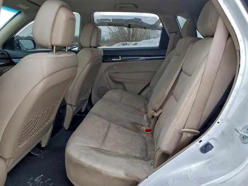 2012 KIA SORENTO BASE  