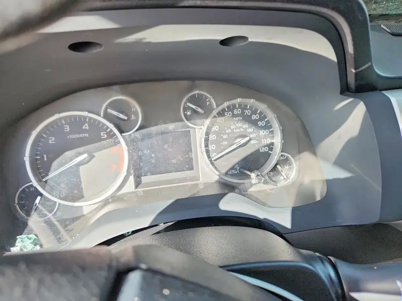 2014 TOYOTA TUNDRA CREWMAX SR5  