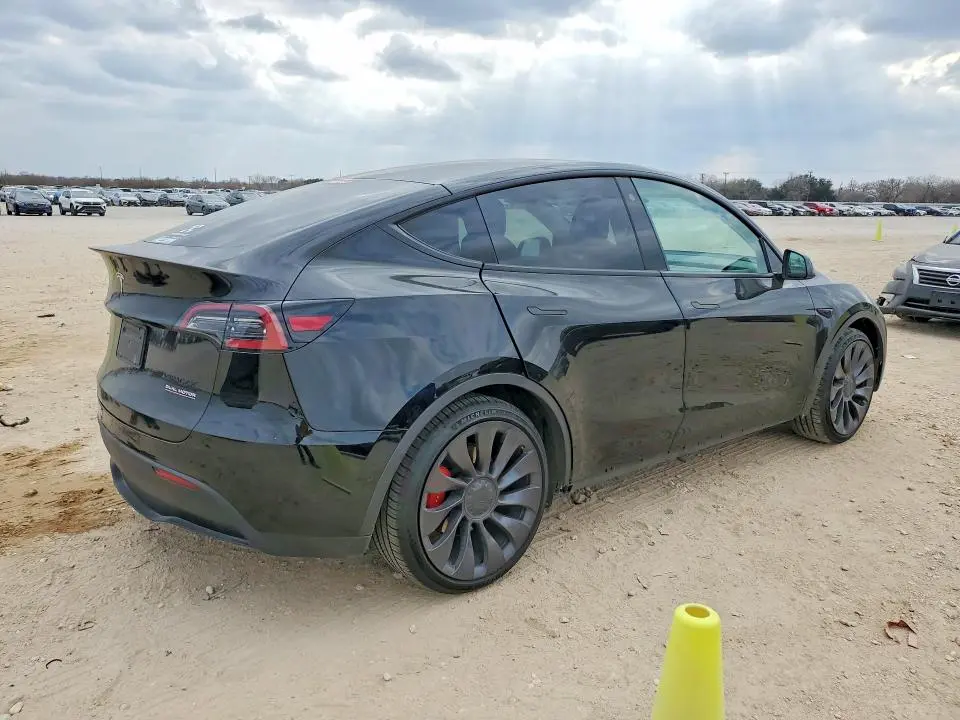 2022 TESLA MODEL Y   