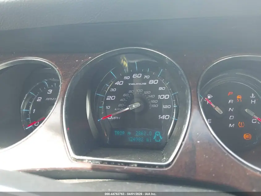 2010 FORD TAURUS LIMITED