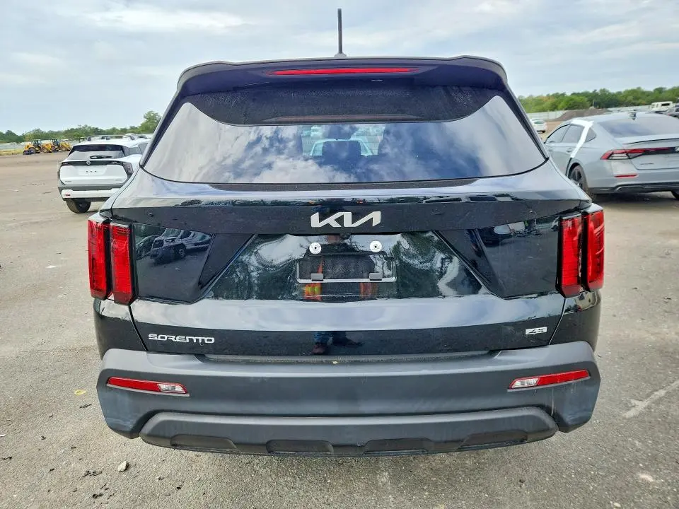 2023 KIA SORENTO LX  