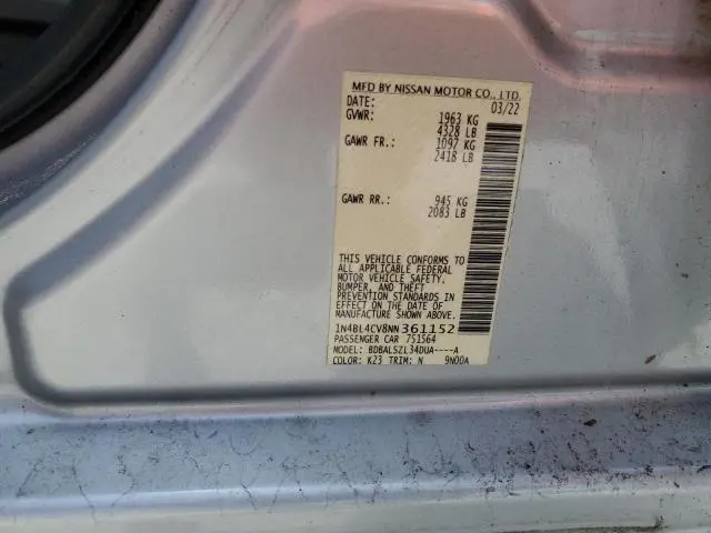 2022 NISSAN ALTIMA SR  