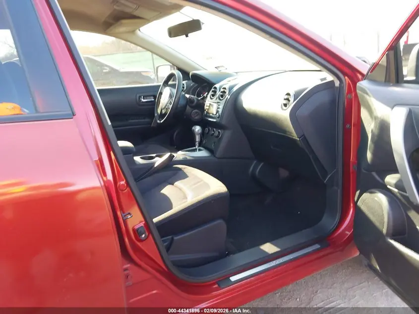 2013 NISSAN ROGUE SV