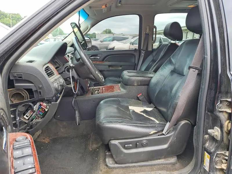 2011 CHEVROLET TAHOE K1500 LTZ  