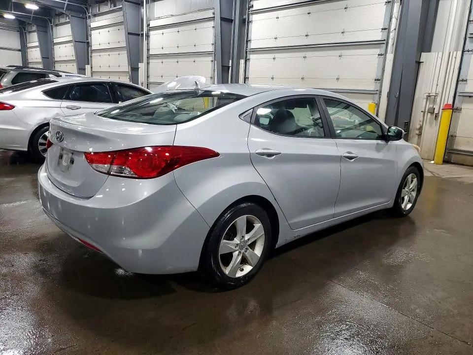 2011 HYUNDAI ELANTRA GLS  