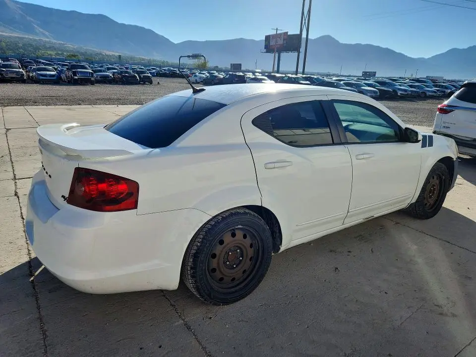 2013 DODGE AVENGER R/T  