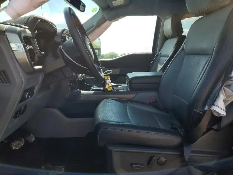 2025 FORD F150 LARIAT  