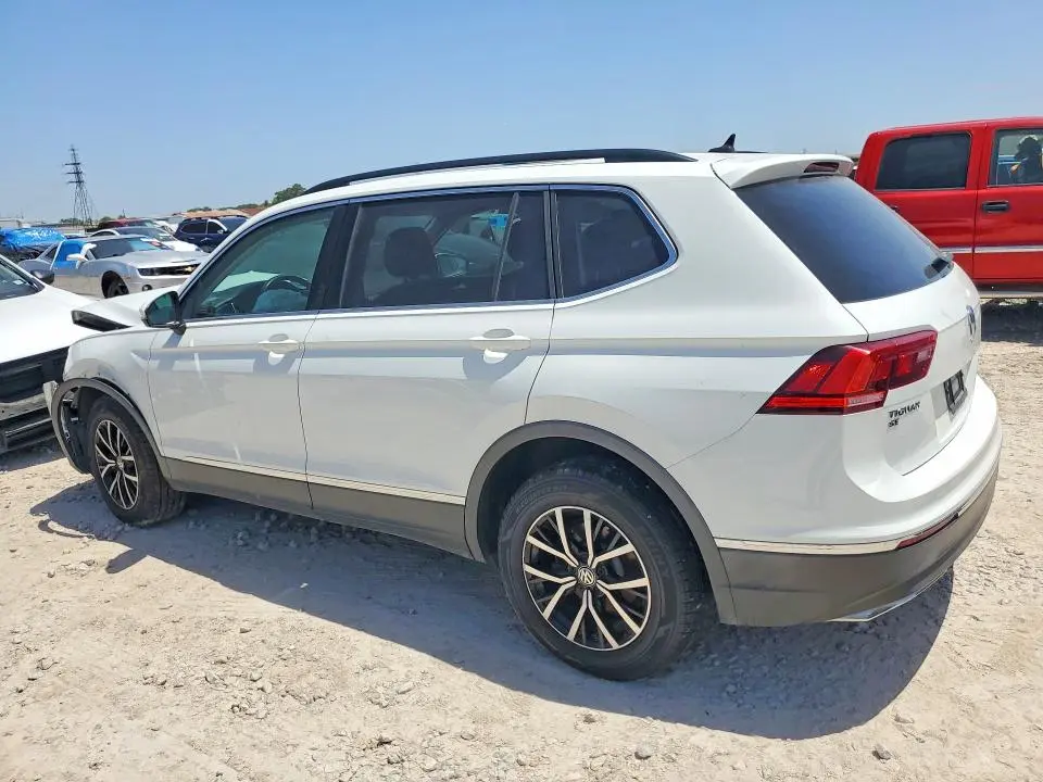 2021 VOLKSWAGEN TIGUAN SE  