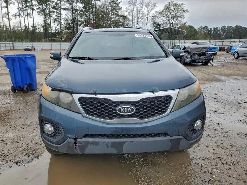 2011 KIA SORENTO BASE  