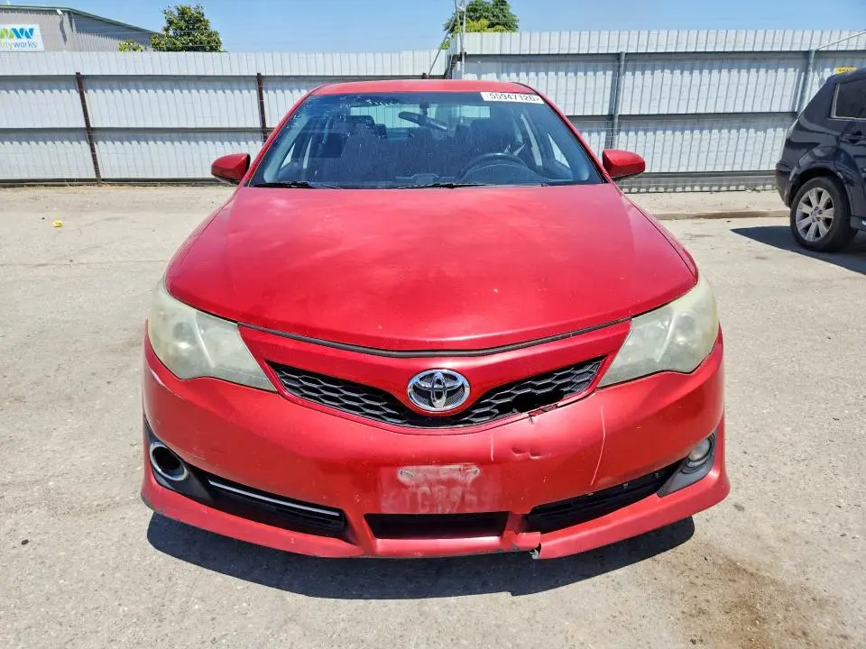 2012 TOYOTA CAMRY SE  