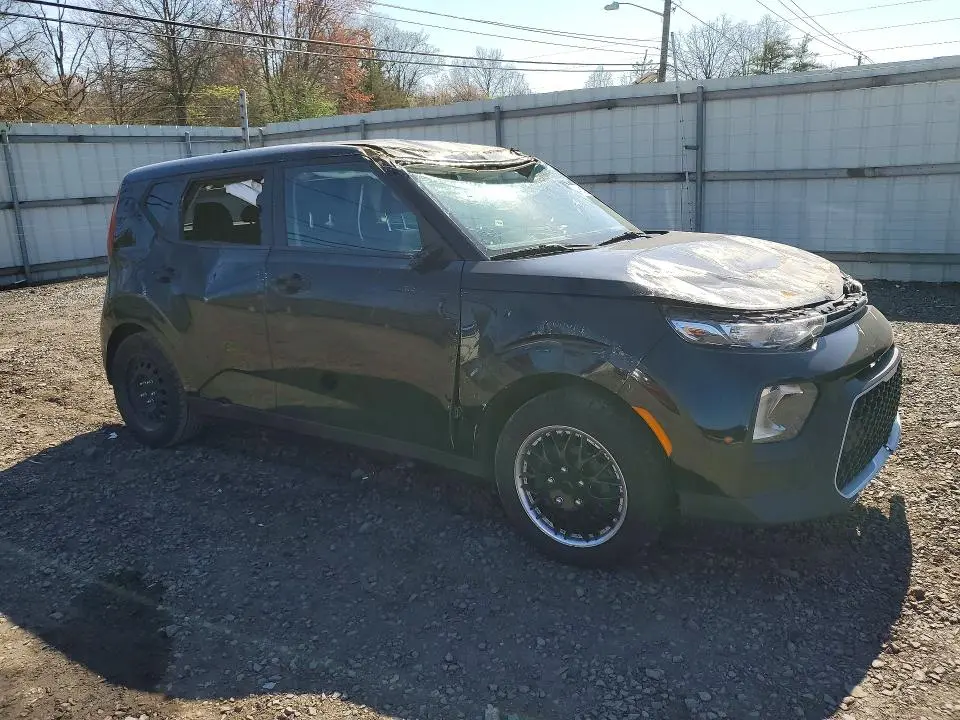 2020 KIA SOUL LX  