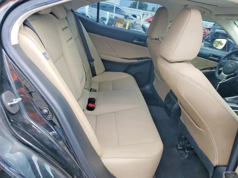 2020 LEXUS IS 300  