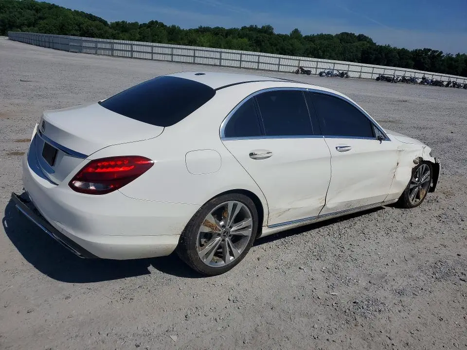 2018 MERCEDES-BENZ C 300  