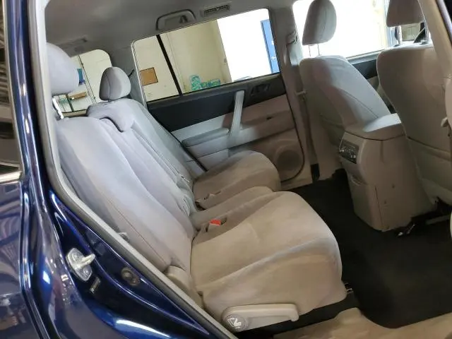 2011 TOYOTA HIGHLANDER BASE  