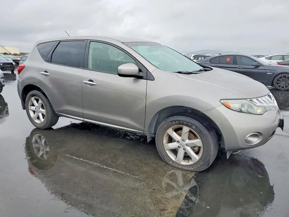 2010 NISSAN MURANO S  