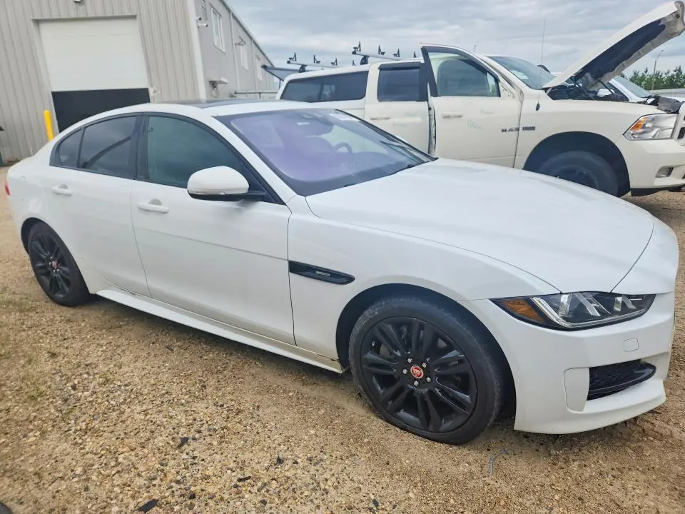 2018 JAGUAR XE R - SPORT  
