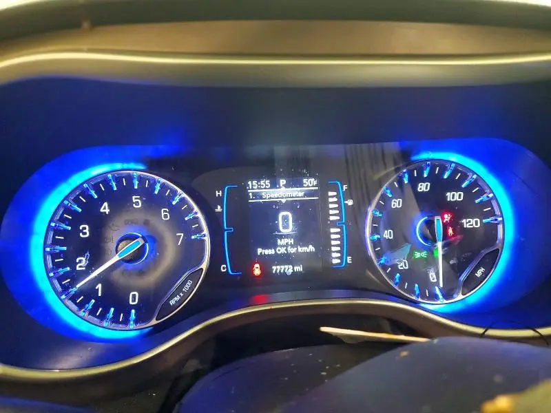 2023 CHRYSLER VOYAGER LX  