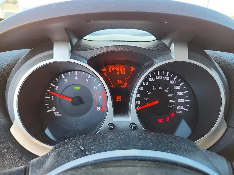 2013 NISSAN JUKE S  