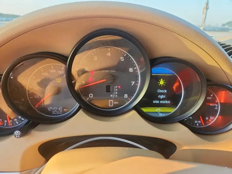 2014 PORSCHE CAYENNE   