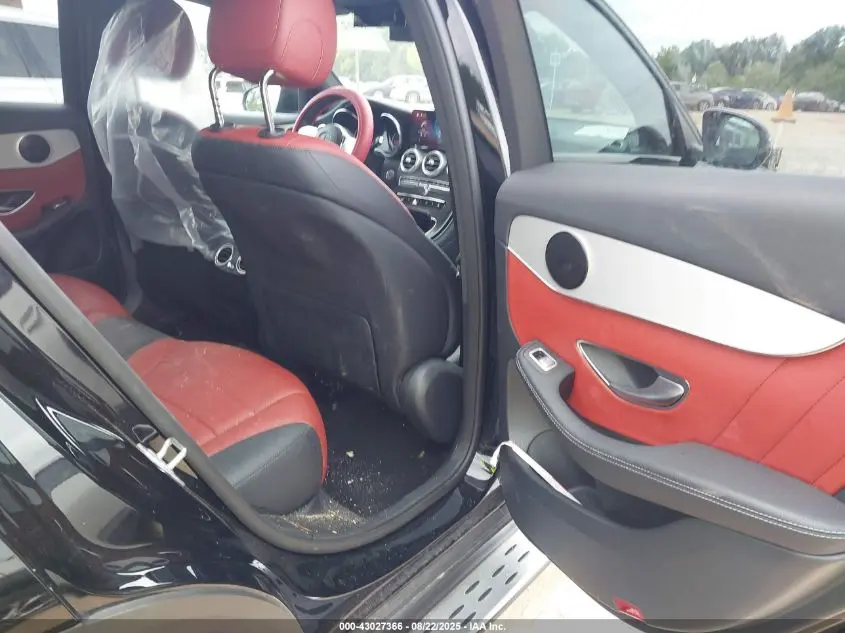 2022 MERCEDES-BENZ GLC 300 SUV