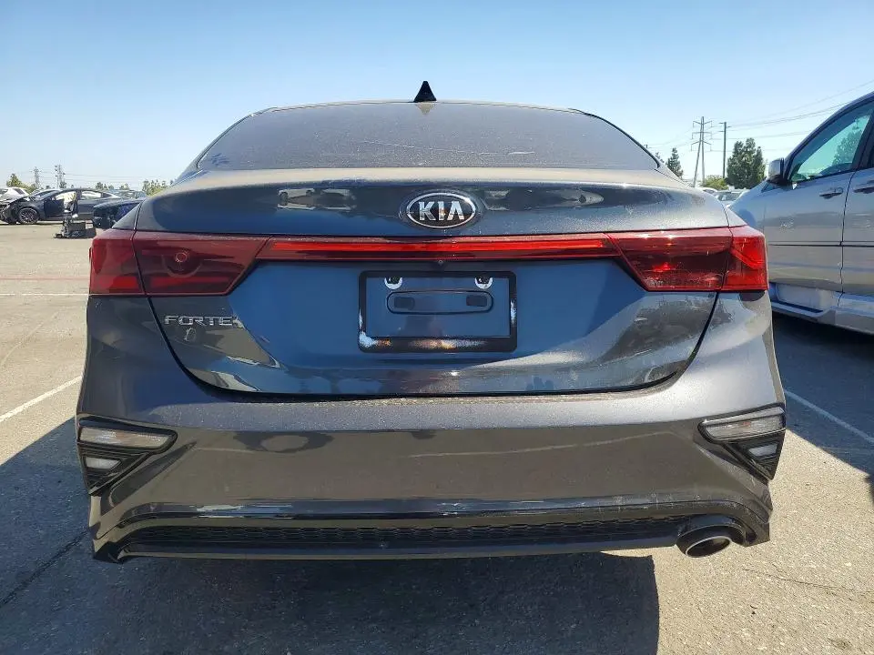 2019 KIA FORTE LXS  
