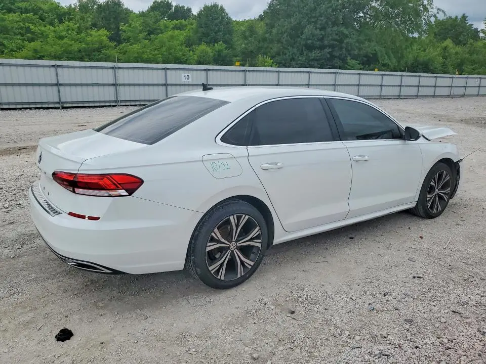2021 VOLKSWAGEN PASSAT SE  