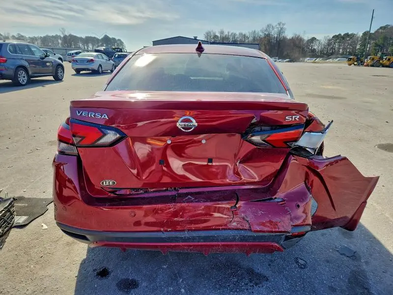 2020 NISSAN VERSA SR  