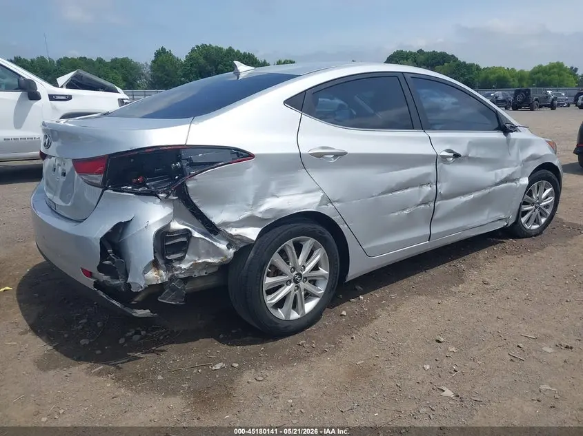 2015 HYUNDAI ELANTRA SE