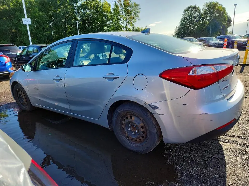 2015 KIA FORTE LX  