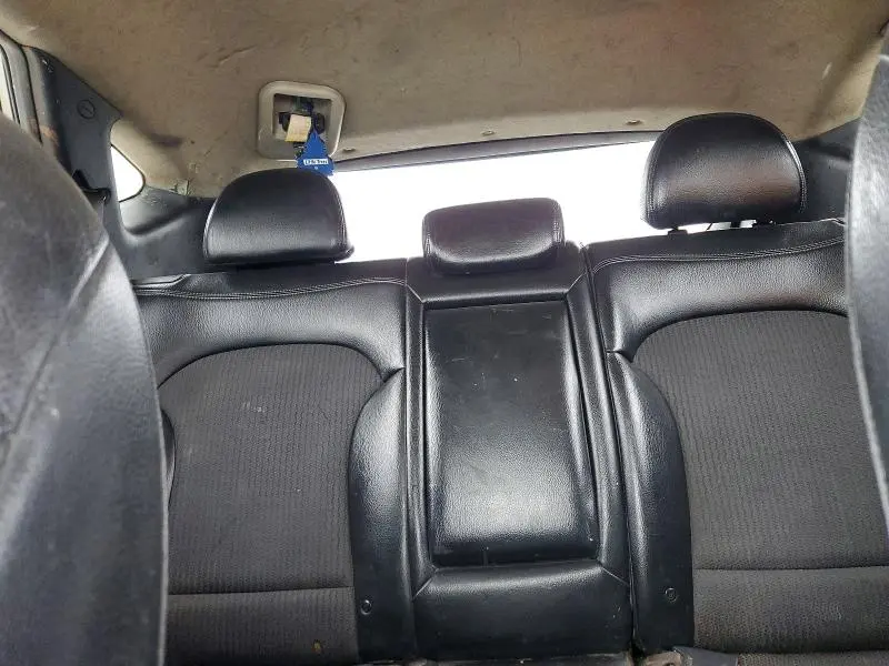 2010 HYUNDAI TUCSON GLS  