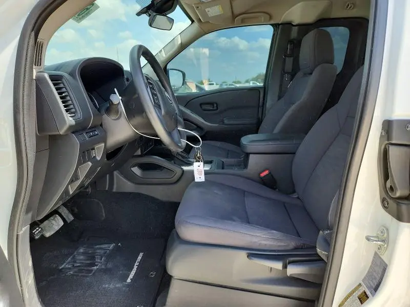 2024 NISSAN FRONTIER S  