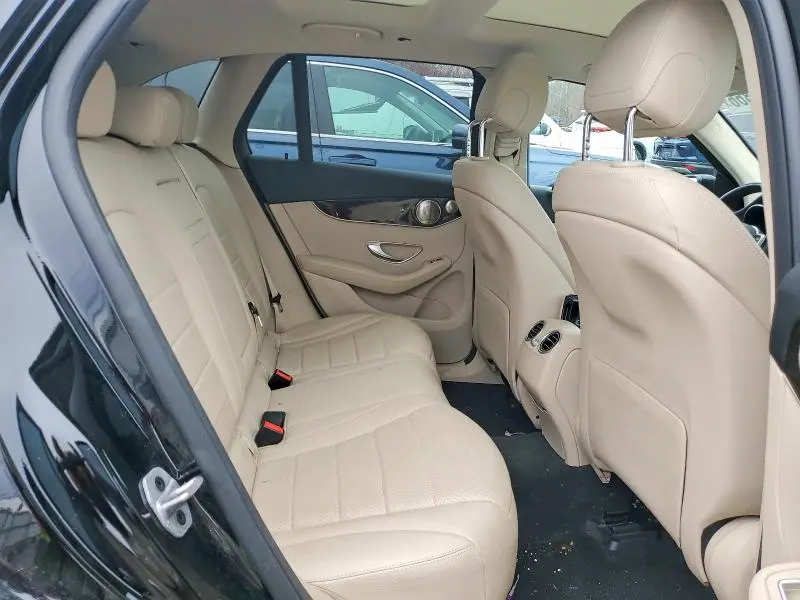 2021 MERCEDES-BENZ GLC 300 4MATIC  