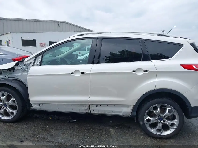 2016 FORD ESCAPE TITANIUM