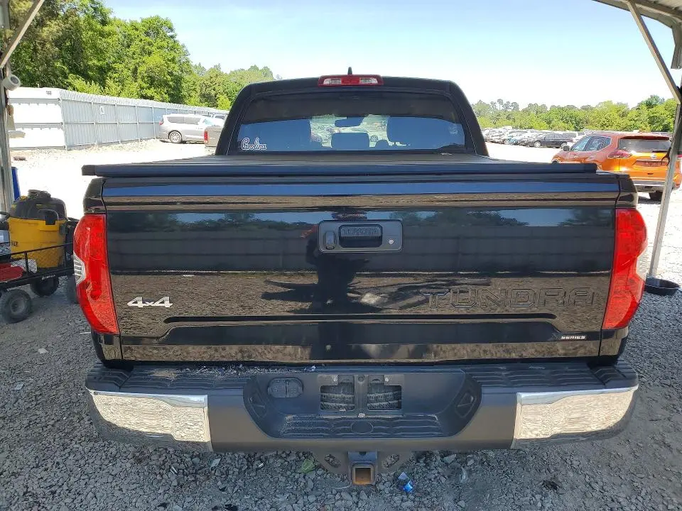 2021 TOYOTA TUNDRA SR5  