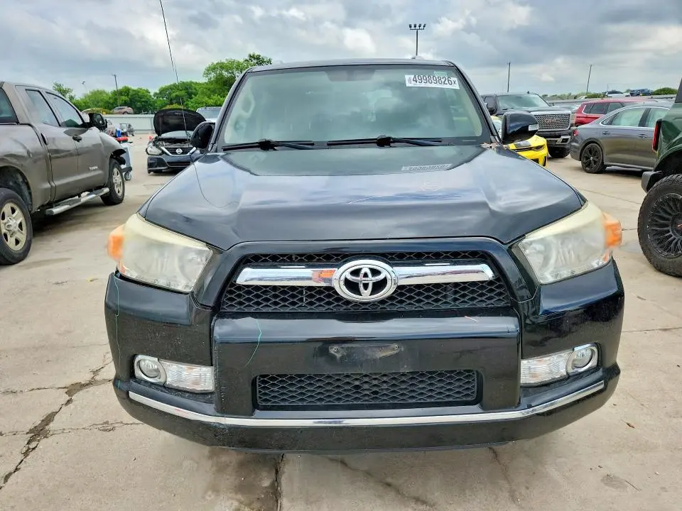 2013 TOYOTA 4RUNNER SR5  