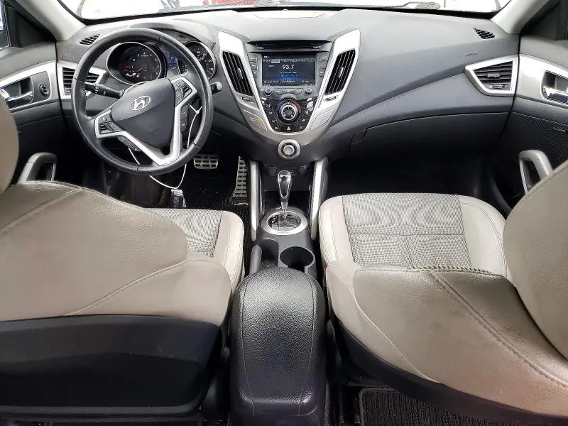 2013 HYUNDAI VELOSTER BASE  