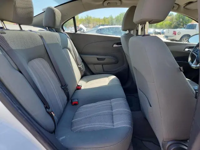 2015 CHEVROLET SONIC LT  